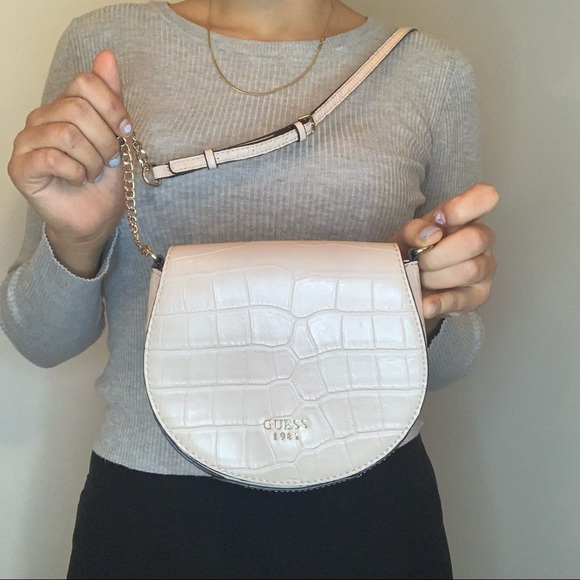 Guess Baby Pink Cross Body Mini Bag - Picture 13 of 13